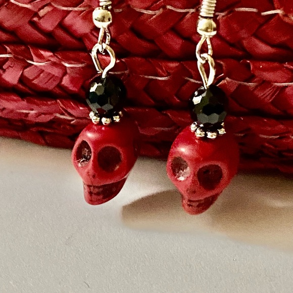 Red Skull Drop Earrings - Picture 2 of 2